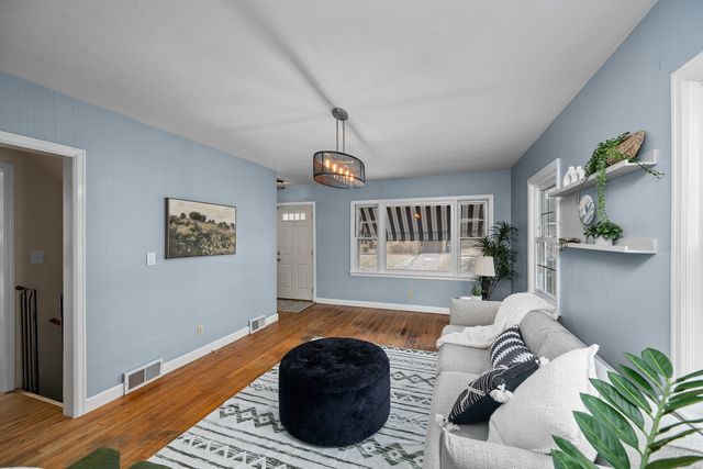 2153 14TH Street, Rock Island, IL 61201