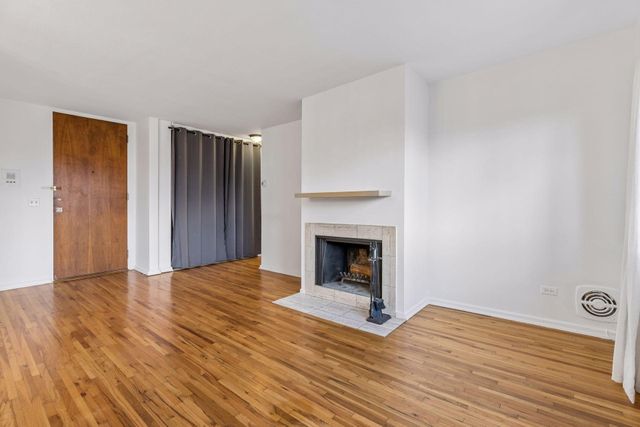 2928 Dean Parkway 5L, Minneapolis, MN 55416