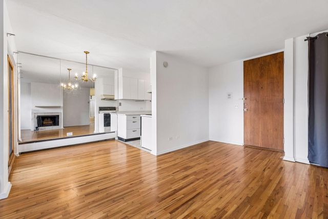 2928 Dean Parkway 5L, Minneapolis, MN 55416