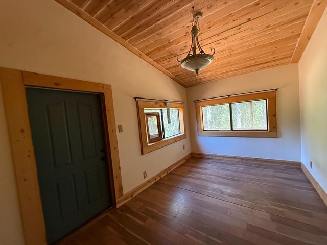 16941 Weeds Point Rd, Camptonville, CA 95922