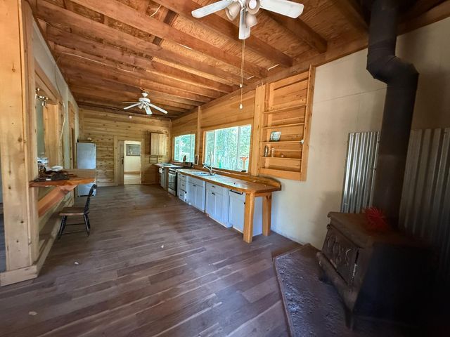 16941 Weeds Point Rd, Camptonville, CA 95922