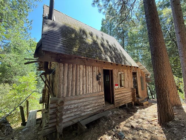 16941 Weeds Point Rd, Camptonville, CA 95922