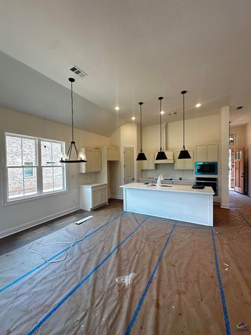 4 Pleasant Oak Drive, Perry, GA 31069