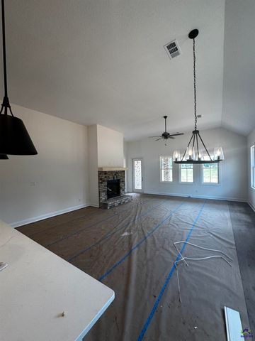 4 Pleasant Oak Drive, Perry, GA 31069