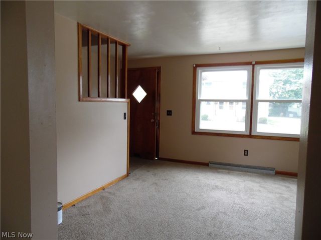211 Clara Court, Louisville, OH 44641