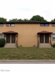 211 Clara Court, Louisville, OH 44641