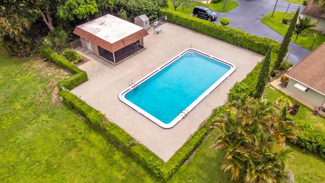 1904 Palmland Drive, Boynton Beach, FL 33436