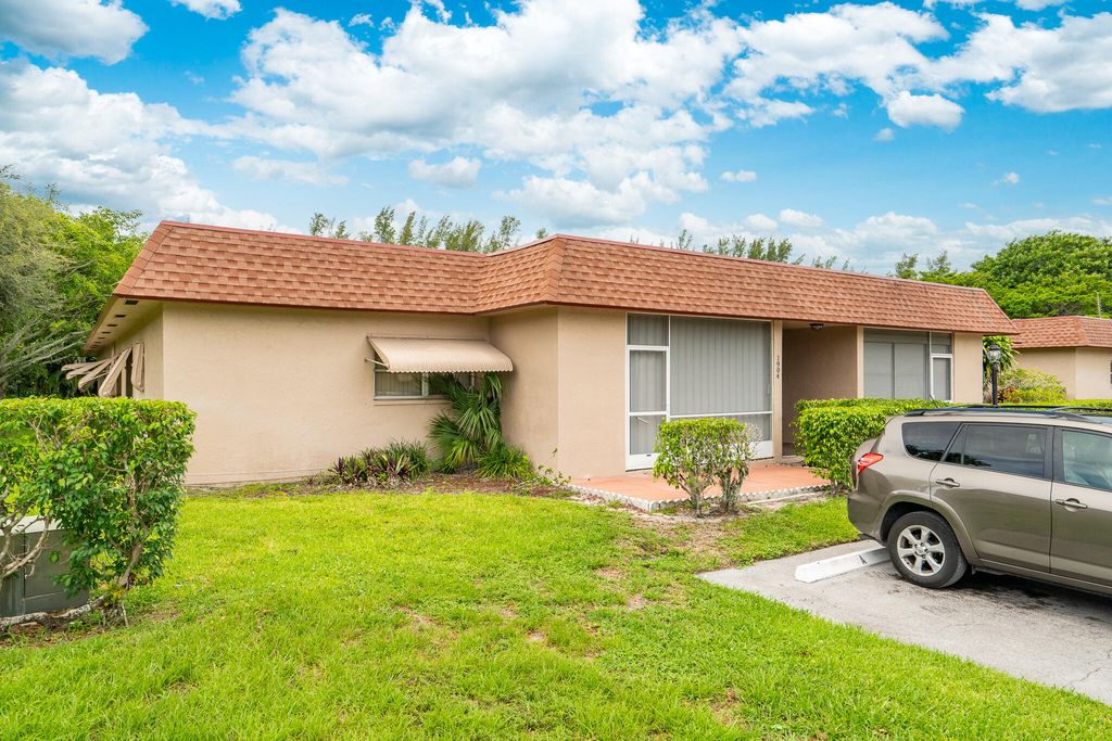 1904 Palmland Drive, Boynton Beach, FL 33436