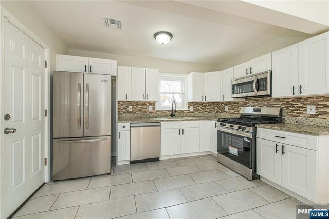 1653 Ardsley Court, Teaneck, NJ 07666