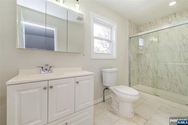 1653 Ardsley Court, Teaneck, NJ 07666