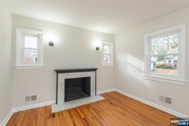 1653 Ardsley Court, Teaneck, NJ 07666