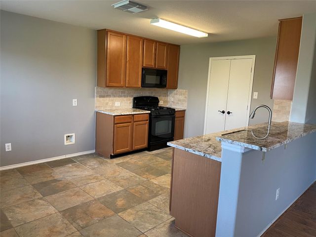 9331 Norwood Trails Drive, Humble, TX 77396