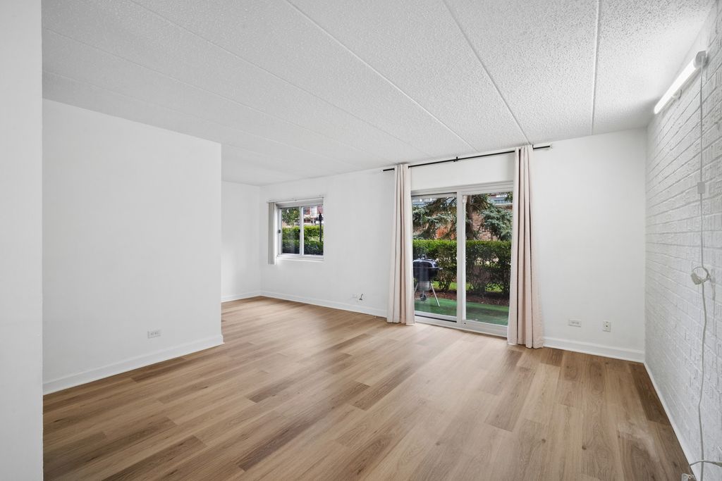 3852 S Parkway Drive 1E, Northbrook, IL 60062 — photo 3