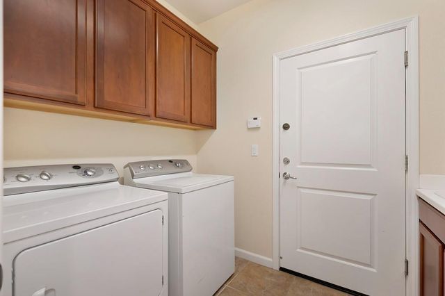 7632 Chatsworth Cir, Elk Grove, CA 95757