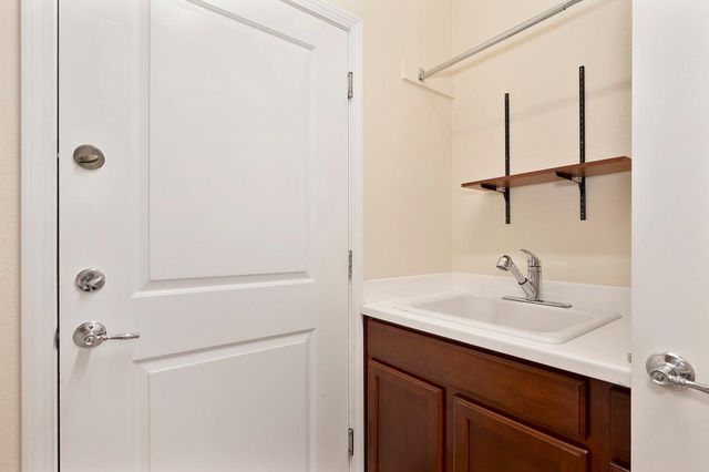 7632 Chatsworth Cir, Elk Grove, CA 95757