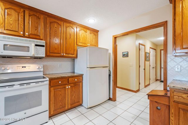 1461 S Shore Drive, Boiling Spring Lakes, NC 28461