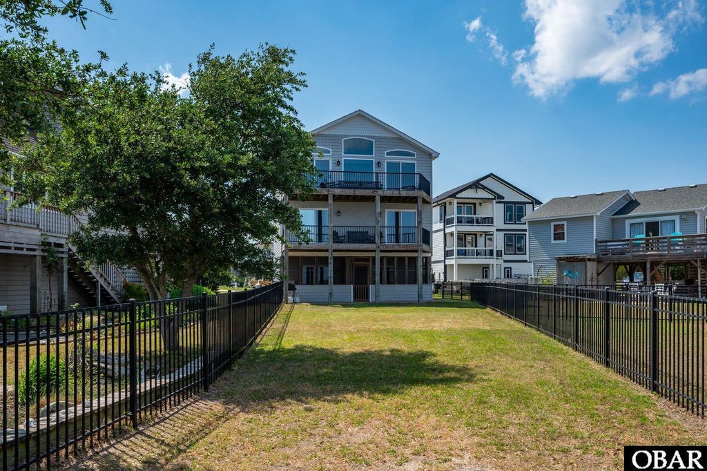 Image 3 of property listing at 101 King Edward Court, Kill Devil Hills, NC 29748