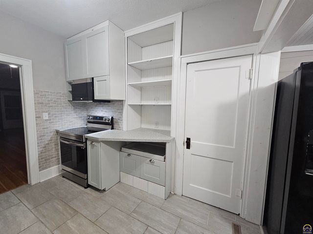 1304 Chestnut ST, Emporia, KS 66801