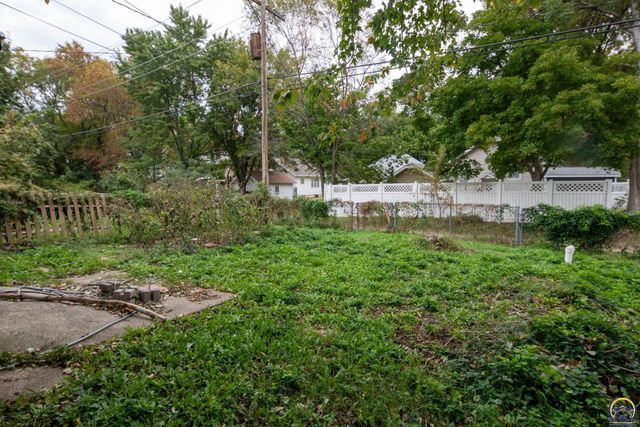 1304 Chestnut ST, Emporia, KS 66801