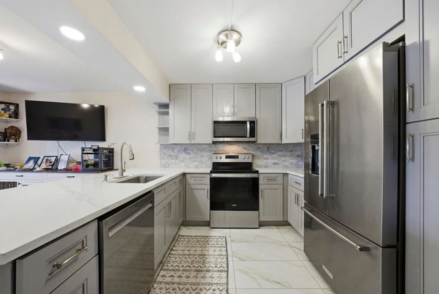 11014 SW 15TH Manor -, Davie, FL 33324
