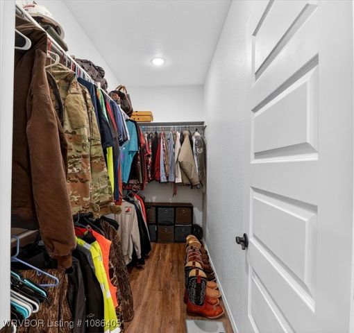 106 Countryside Way, Pocola, OK 74902