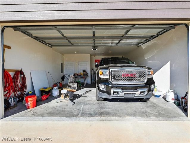 106 Countryside Way, Pocola, OK 74902