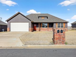 106 Countryside Way, Pocola, OK 74902