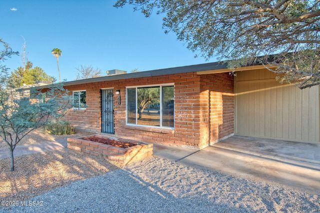 2303 E Beverly Drive, Tucson, AZ 85719