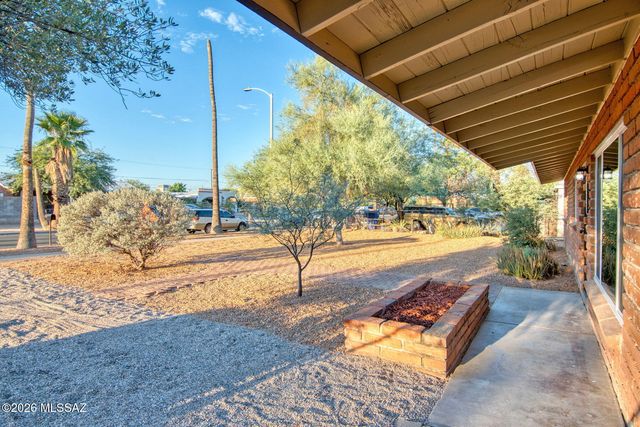 2303 E Beverly Drive, Tucson, AZ 85719