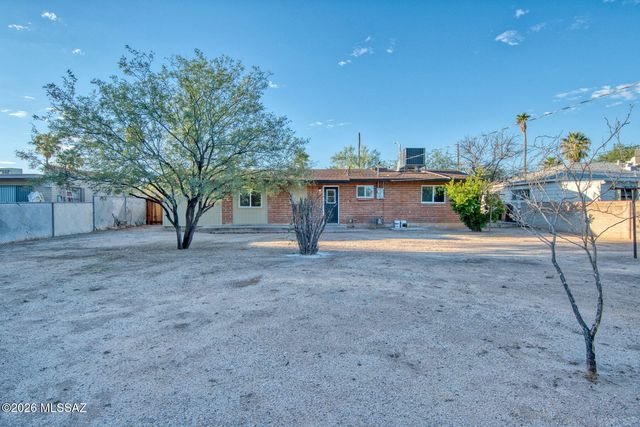 2303 E Beverly Drive, Tucson, AZ 85719