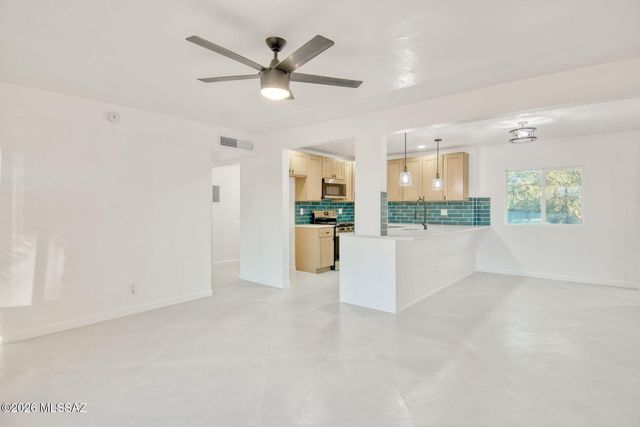 2303 E Beverly Drive, Tucson, AZ 85719