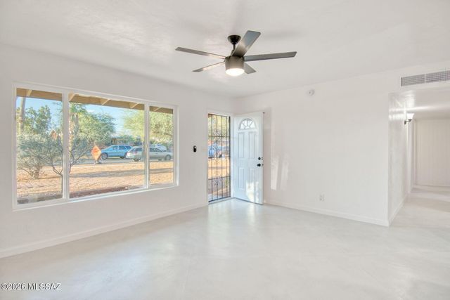 2303 E Beverly Drive, Tucson, AZ 85719