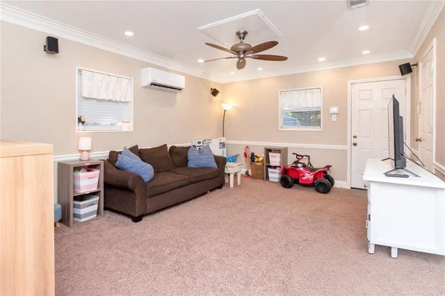 1052 Mccay Avenue, Mobile, AL 36609