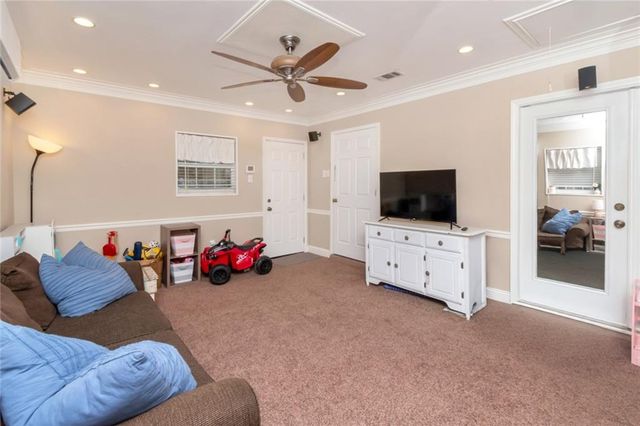1052 Mccay Avenue, Mobile, AL 36609