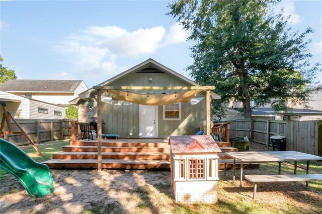 1052 Mccay Avenue, Mobile, AL 36609