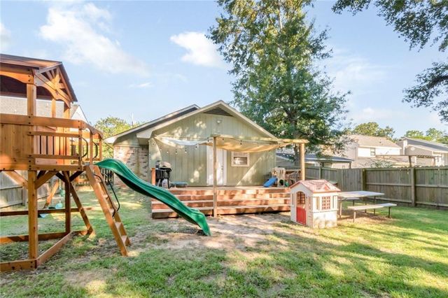 1052 Mccay Avenue, Mobile, AL 36609