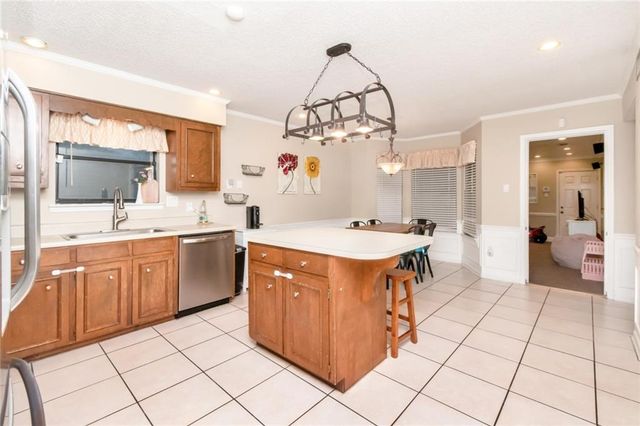 1052 Mccay Avenue, Mobile, AL 36609
