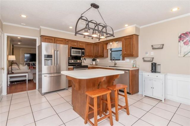 1052 Mccay Avenue, Mobile, AL 36609