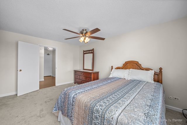 1217 S Old Wilke Road 303, Arlington Heights, IL 60005