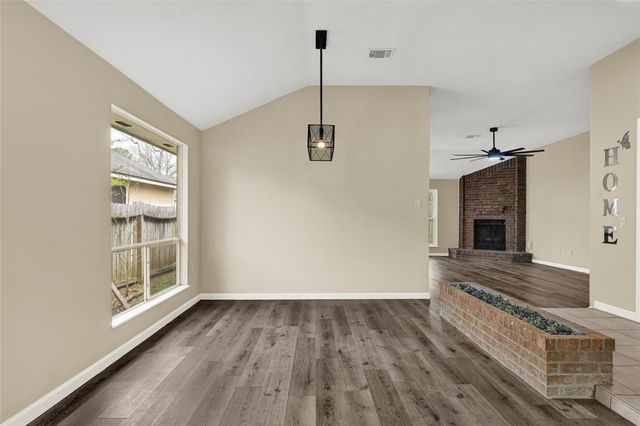 5306 Shady Gardens Drive, Houston, TX 77339