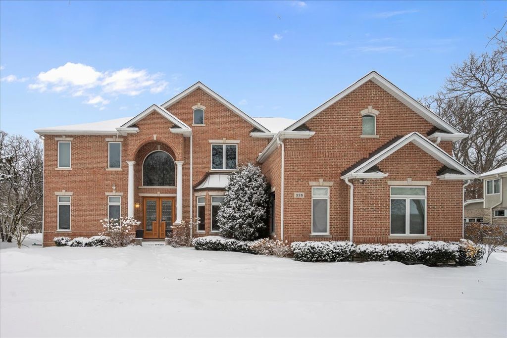 Image 1 of property listing at 326 Briar Lane, Highland Park, IL 60035