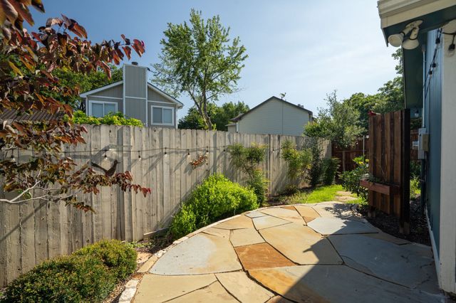 1425 Thistlewood Lane, Grapevine, TX 76051