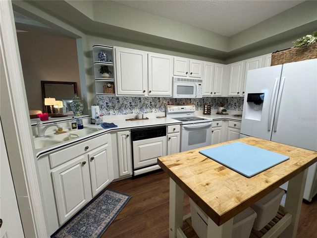 413 EAGLE RIDGE DRIVE 413, Davenport, FL 33837
