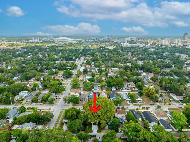 1126 MELROSE AVENUE S, St Petersburg, FL 33705