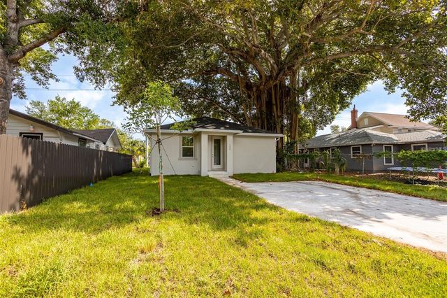 1126 MELROSE AVENUE S, St Petersburg, FL 33705
