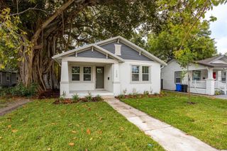 1126 MELROSE AVENUE S, St Petersburg, FL 33705