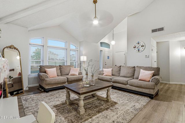 7453 Plaza Taurina Drive, El Paso, TX 79912