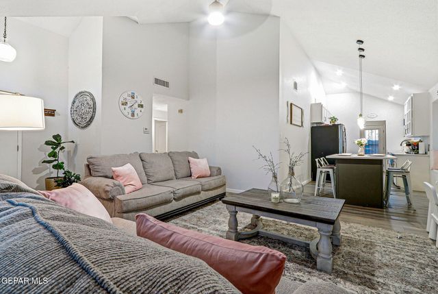 7453 Plaza Taurina Drive, El Paso, TX 79912