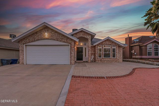 7453 Plaza Taurina Drive, El Paso, TX 79912
