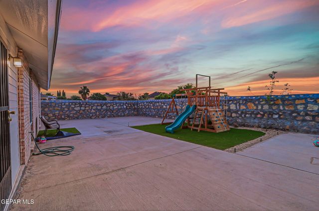 7453 Plaza Taurina Drive, El Paso, TX 79912